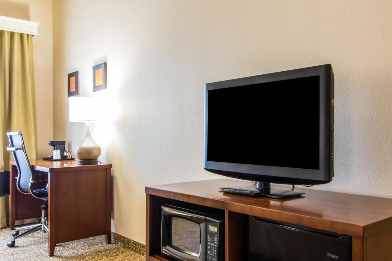 Comfort Inn & Suites Кейв Сити Екстериор снимка