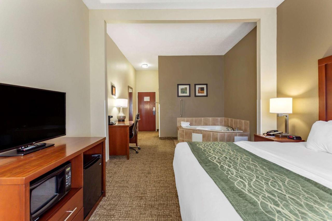 Comfort Inn & Suites Кейв Сити Екстериор снимка