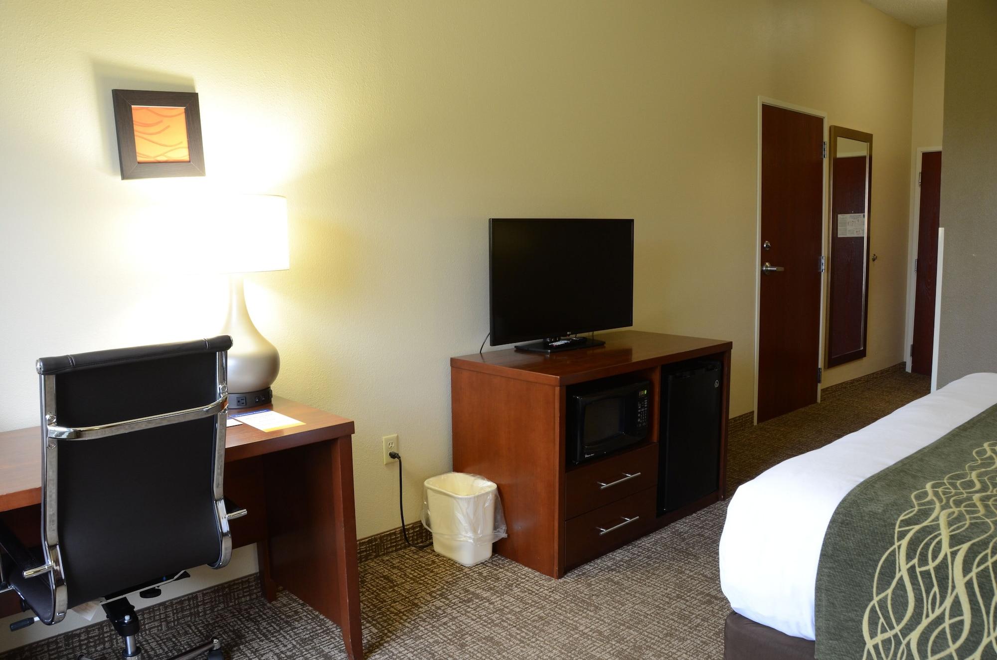 Comfort Inn & Suites Кейв Сити Екстериор снимка
