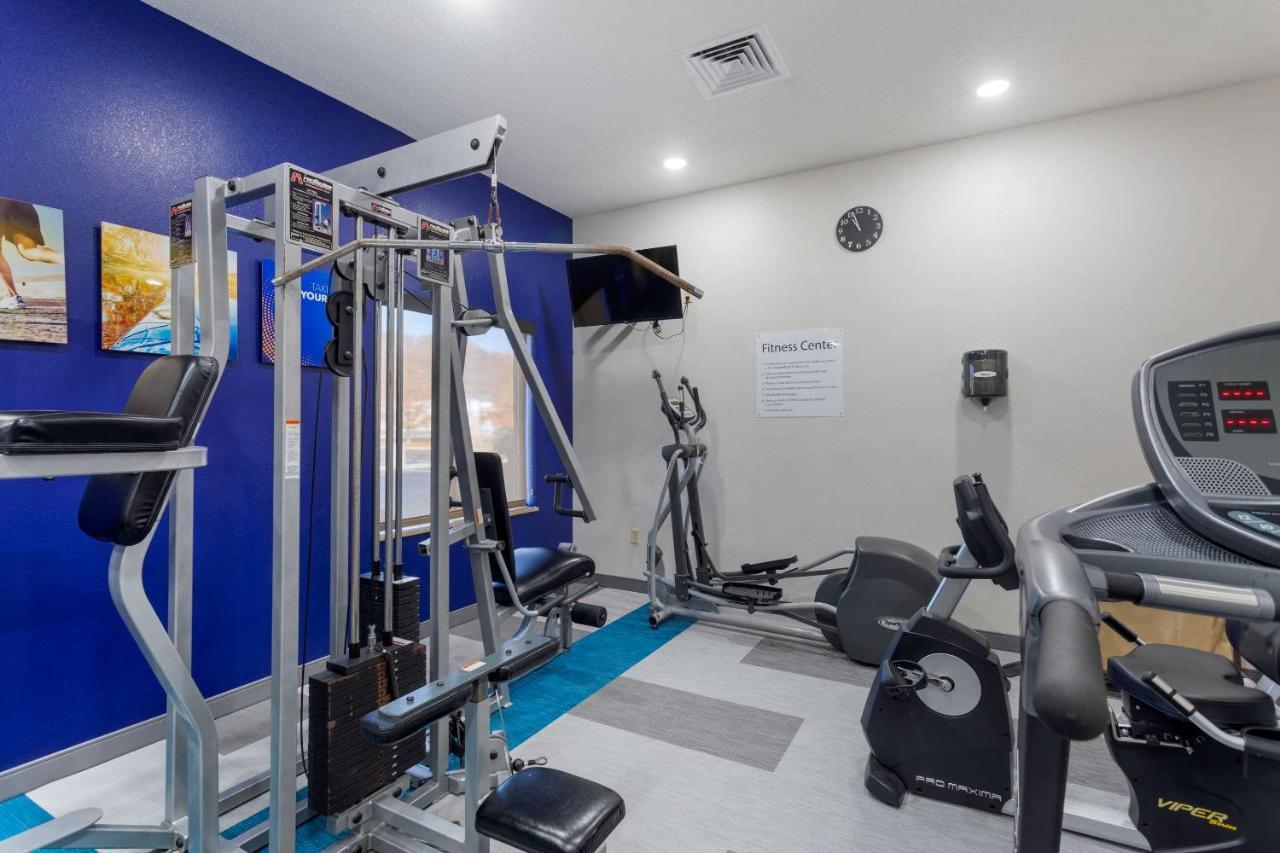 Comfort Inn & Suites Кейв Сити Екстериор снимка