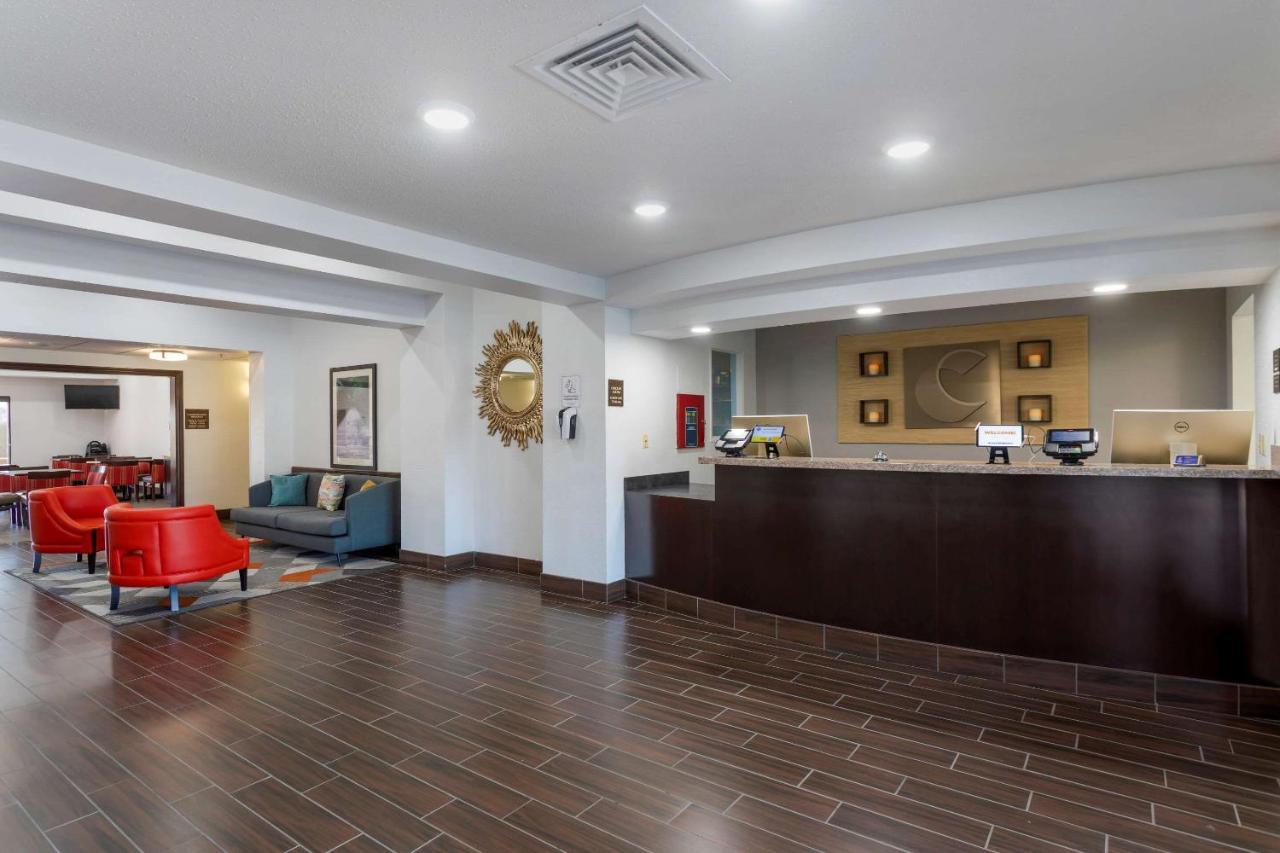 Comfort Inn & Suites Кейв Сити Екстериор снимка