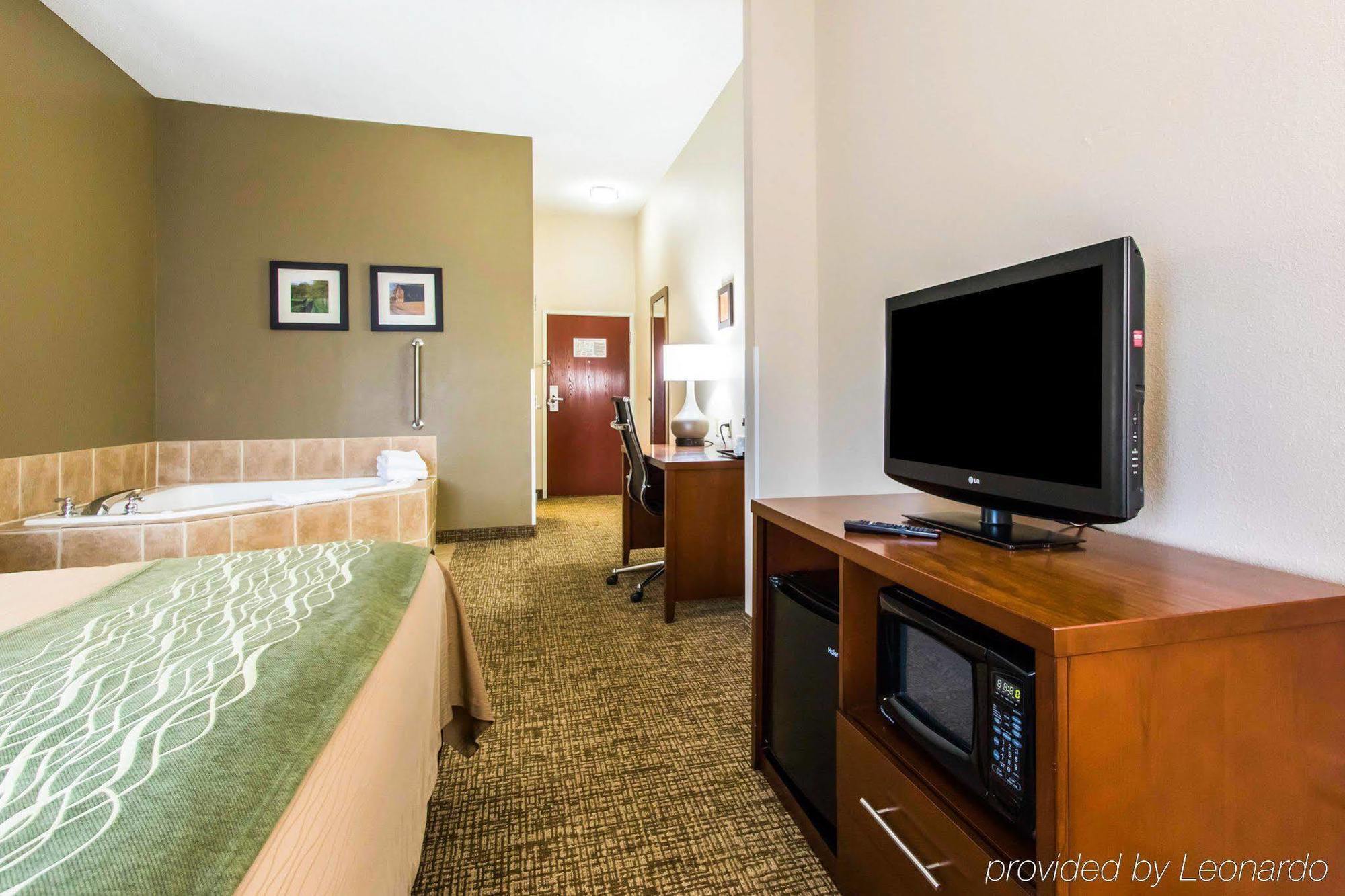 Comfort Inn & Suites Кейв Сити Екстериор снимка